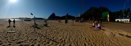Paraia do flamengo ao amanhecer